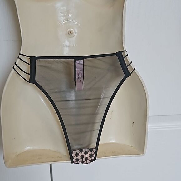 Victoria's Secret Lace Underwear Black Small - Picture 3 of 16